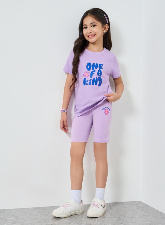 ستايلي طقم شورت ركوب دراجات وتيشيرت جرافيك للبنات - Image 1